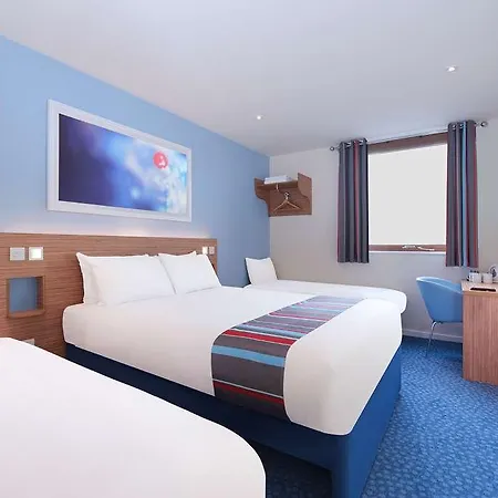 Travelodge Hotel 3*